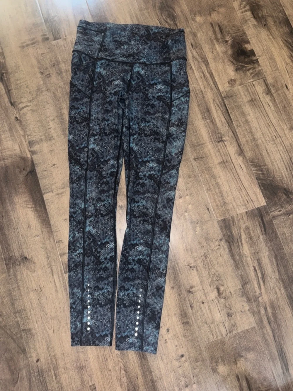Lululemon Fast and Free High Rise Tight 25 Ice Dye Cerulean Blue Sz 4 Nulux